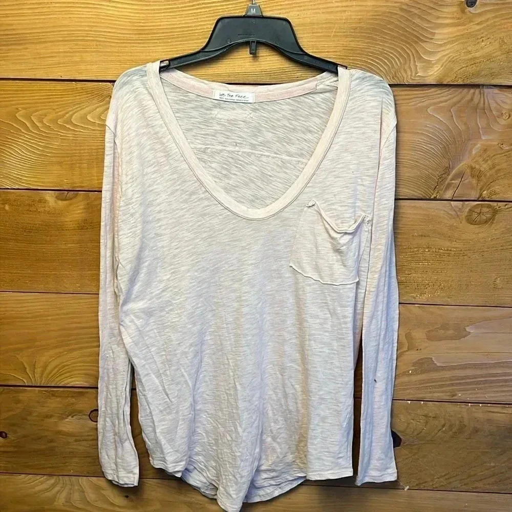Womens WE the Free Sm oversized peach long sleeve blouse deep‎ V neck streetwear